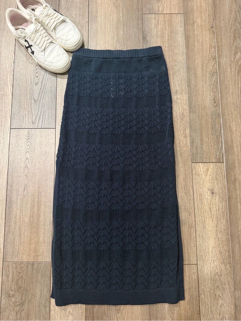 NWT Splendid Women’s Navy Knit Maxi Skirt with Textured Pattern S